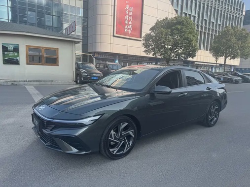 Hyundai Elantra 2024