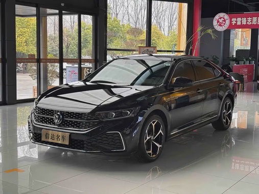 Volkswagen Passat 2023