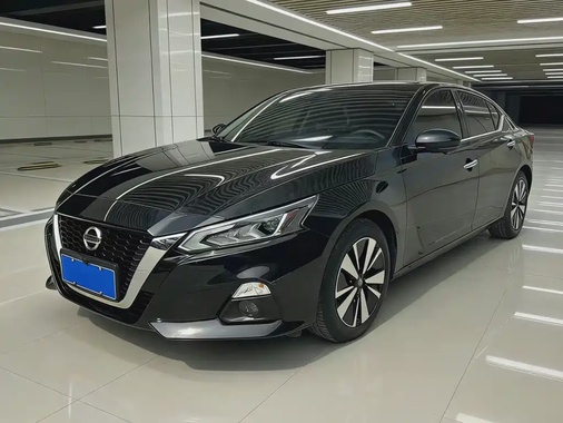 Nissan Teana 2022