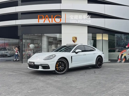 Porsche Panamera 2021