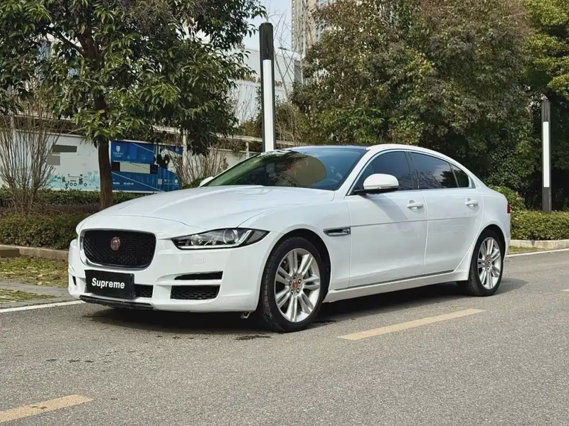 Jaguar XEL