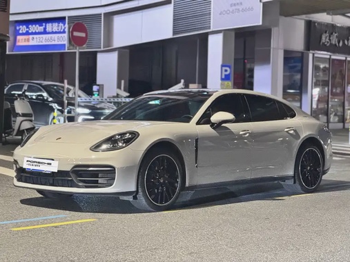 Porsche Panamera 2022