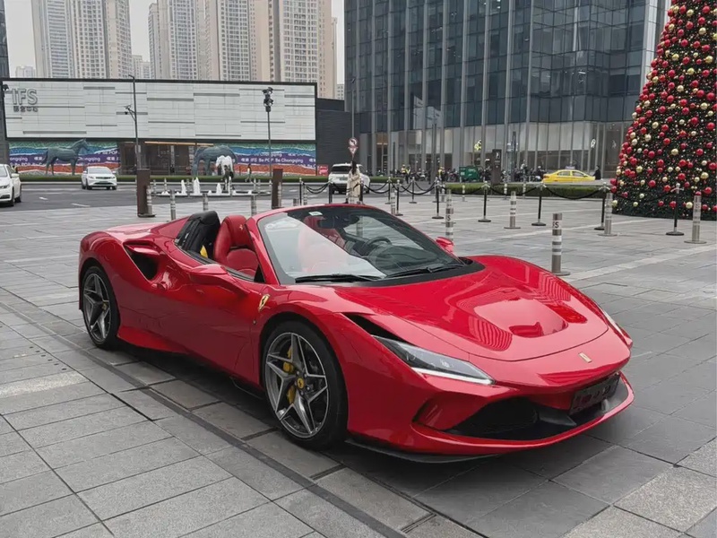 Ferrari F8