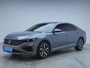 Volkswagen Passat 2023