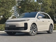 Li Auto L6 2025