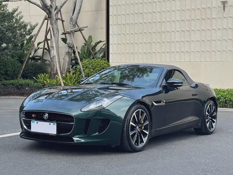 Jaguar F-TYPE