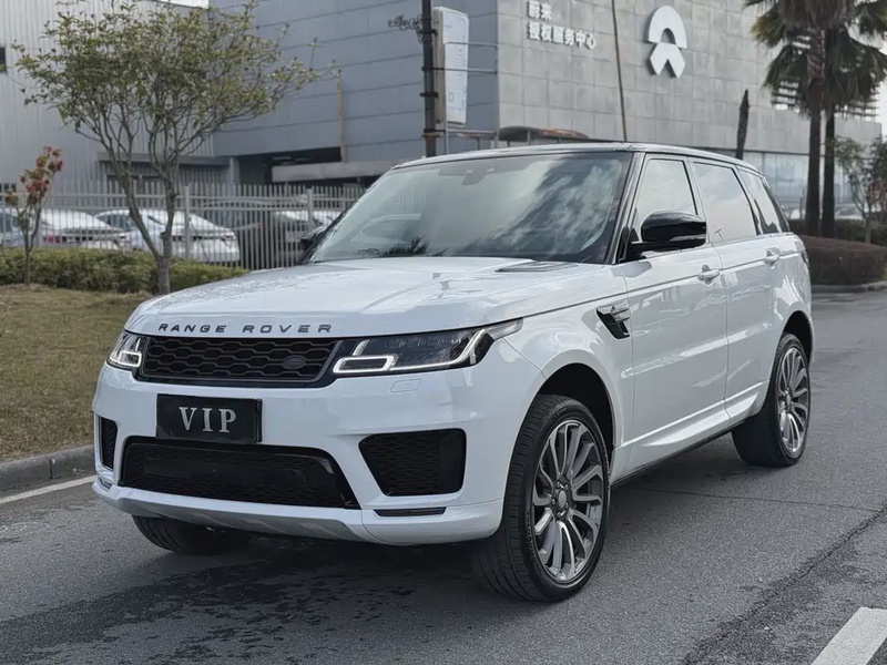 Land Rover Sport