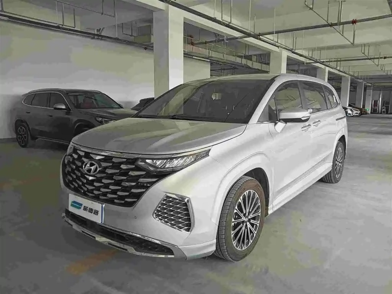 Hyundai Custo