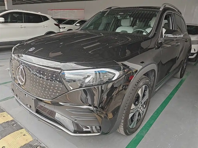 Mercedes-Benz EQB