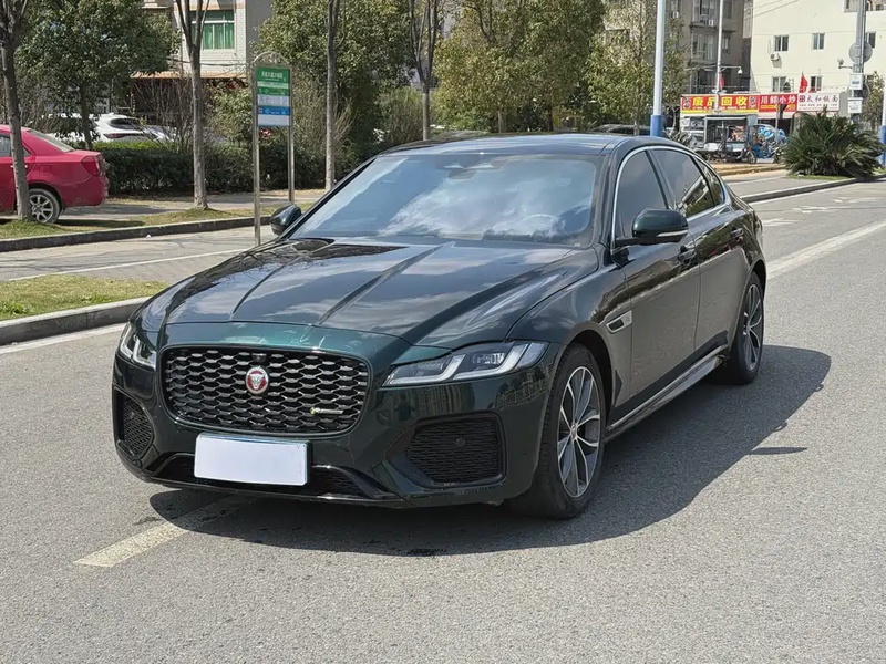 Jaguar XFL