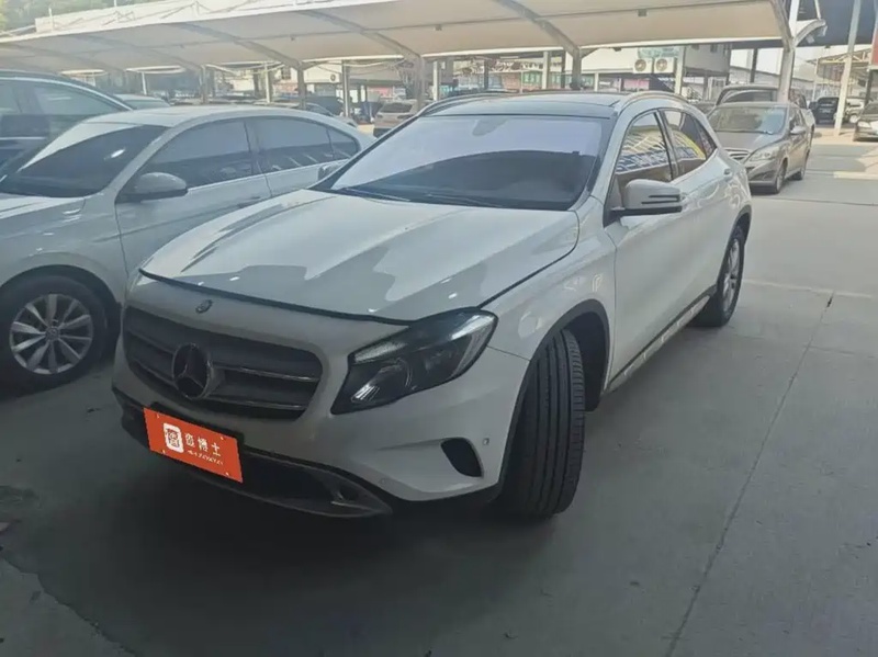 Mercedes-Benz GLA-Class