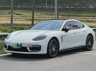 Porsche Panamera 2023