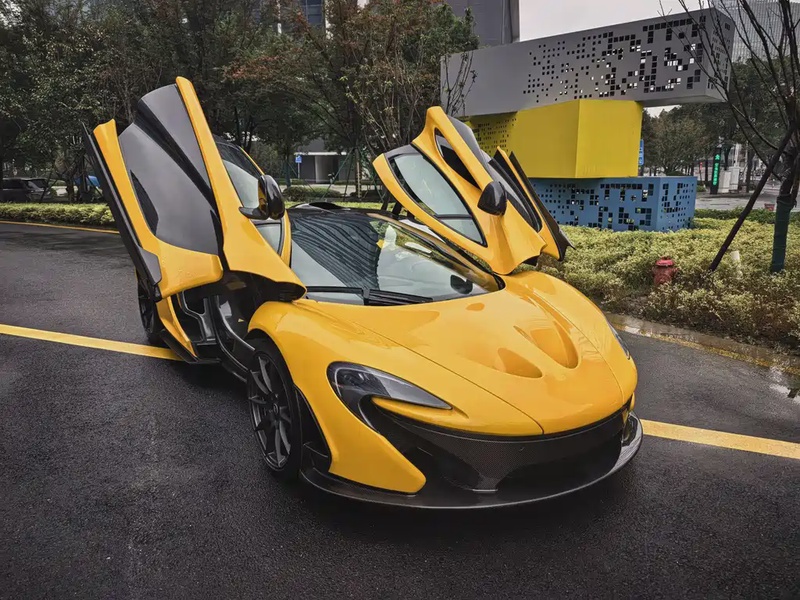 McLaren P1