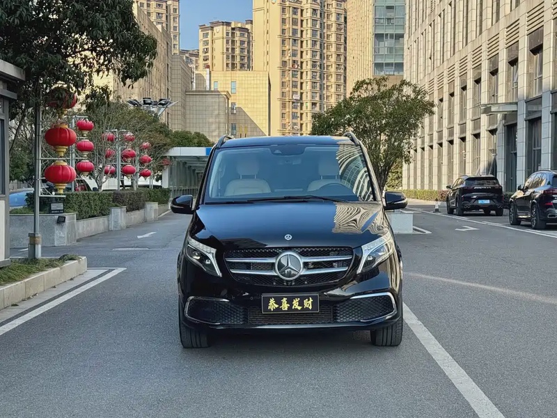 Mercedes-Benz V-Class