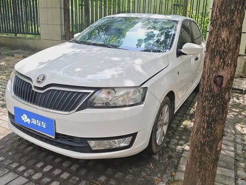 Skoda Rapid 2015