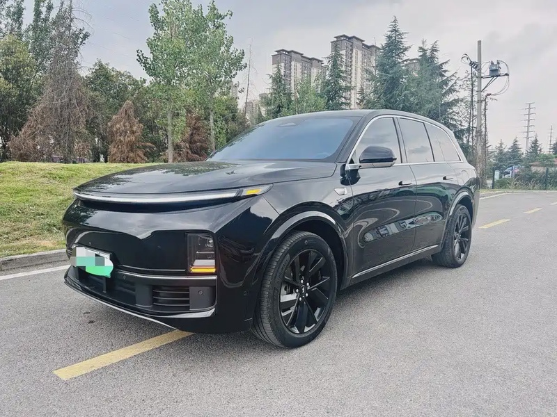 Li Auto L8