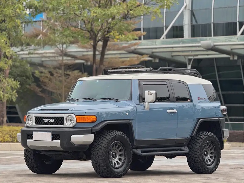 Toyota FJ Cruiser