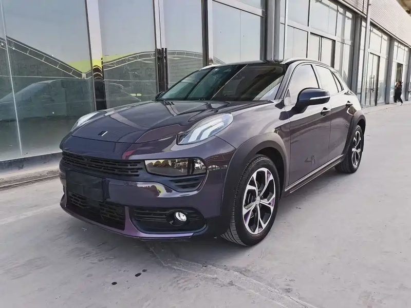 Lynk & Co 02