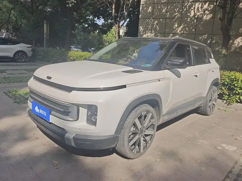 Geely Icon