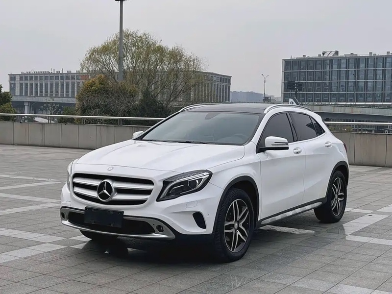 Mercedes-Benz GLA-Class