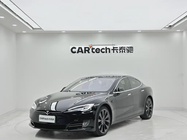 Tesla Model S 2020