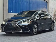 Lexus ES 2019
