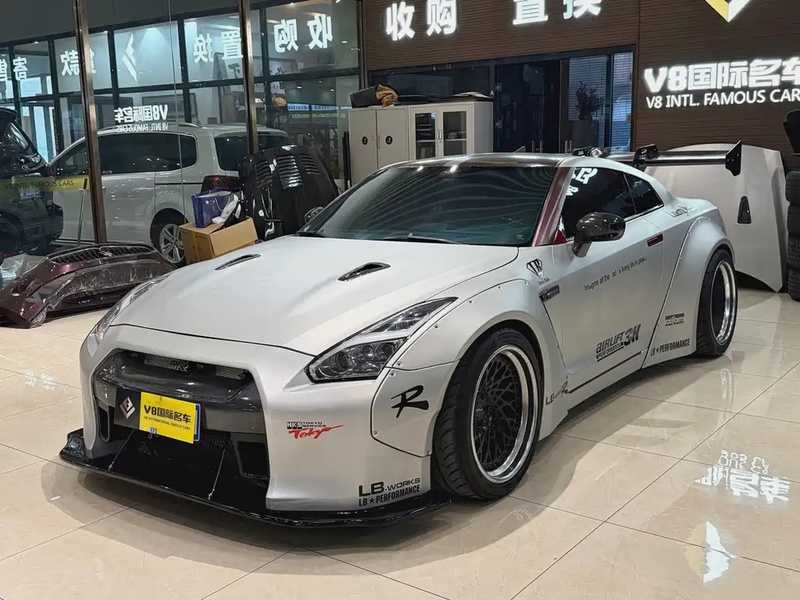 Nissan GT-R