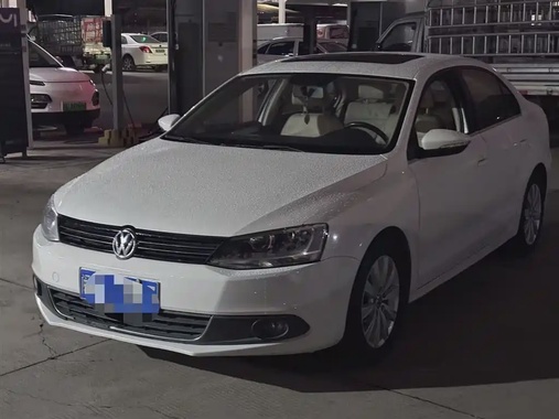 Volkswagen Sagitar 2014