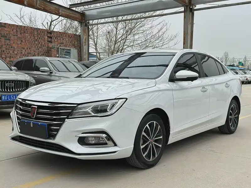 Roewe i5