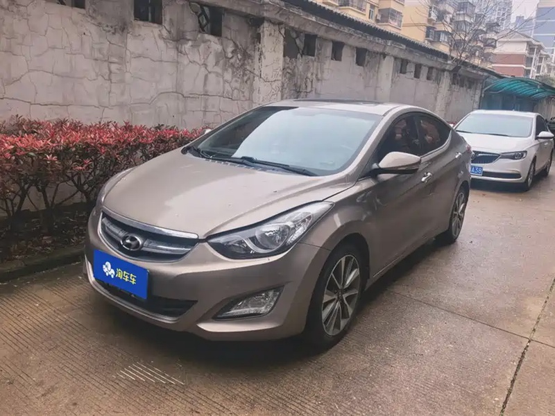 Hyundai Elantra