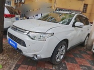 Mitsubishi Outlander 2013