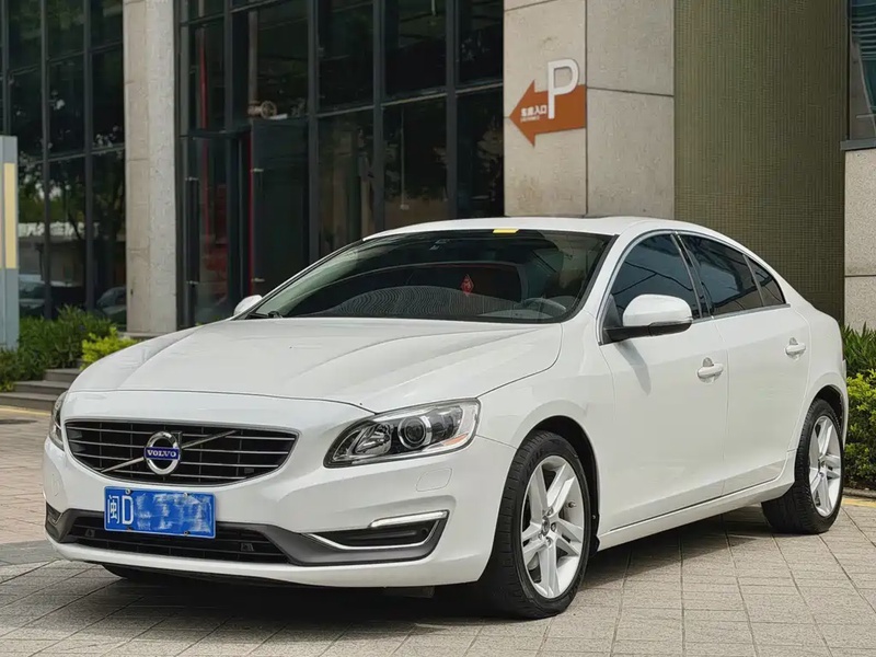 Volvo S60