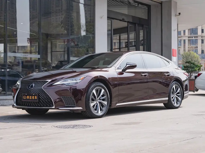Lexus LS