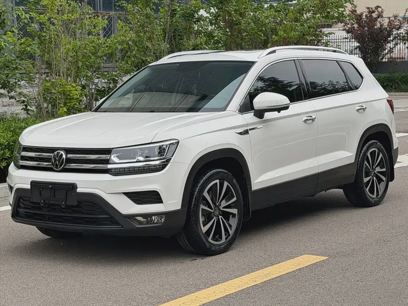Volkswagen Tharu