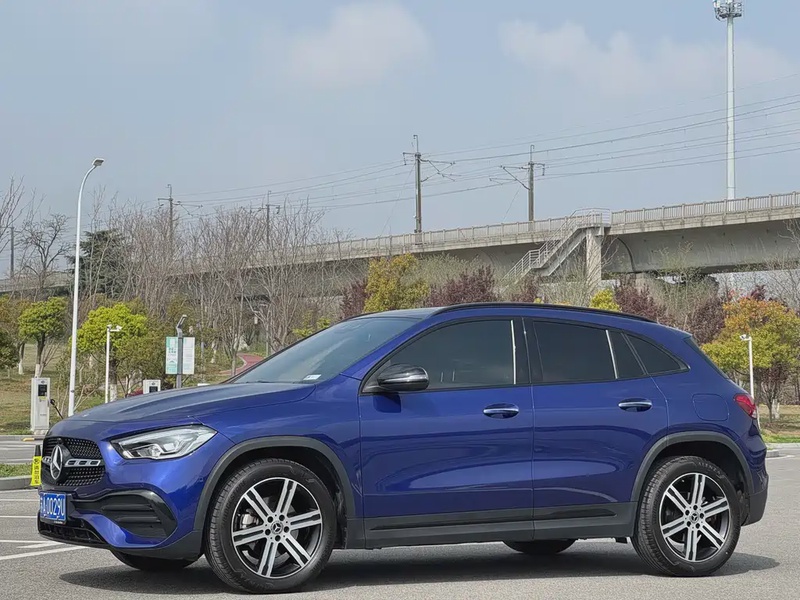 Mercedes-Benz GLA-Class