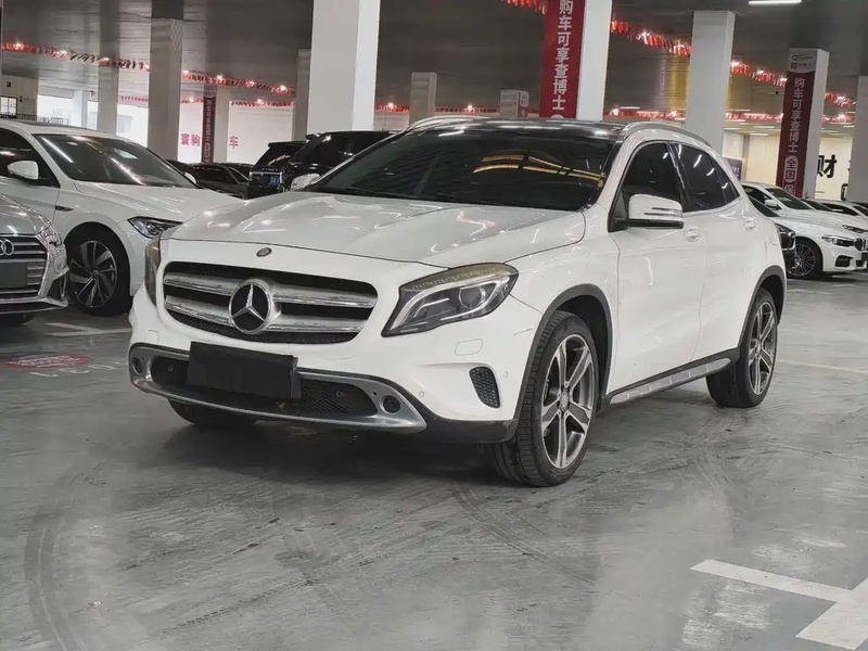 Mercedes-Benz GLA-Class