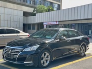 Toyota Crown 2016