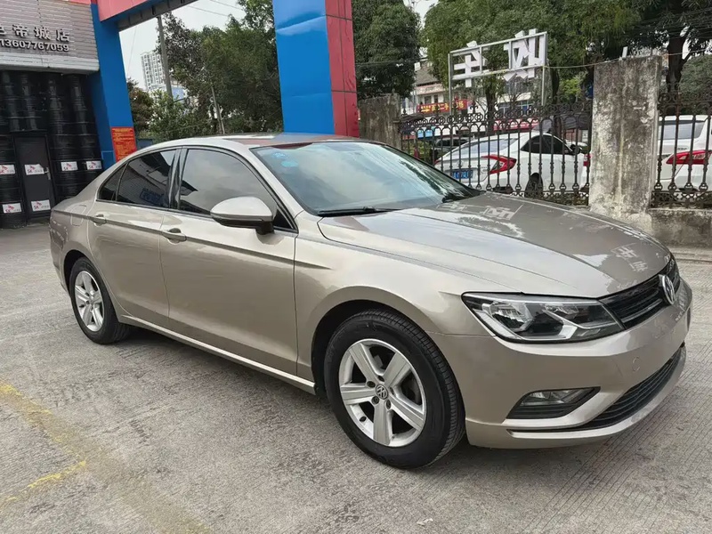 Volkswagen Lamando