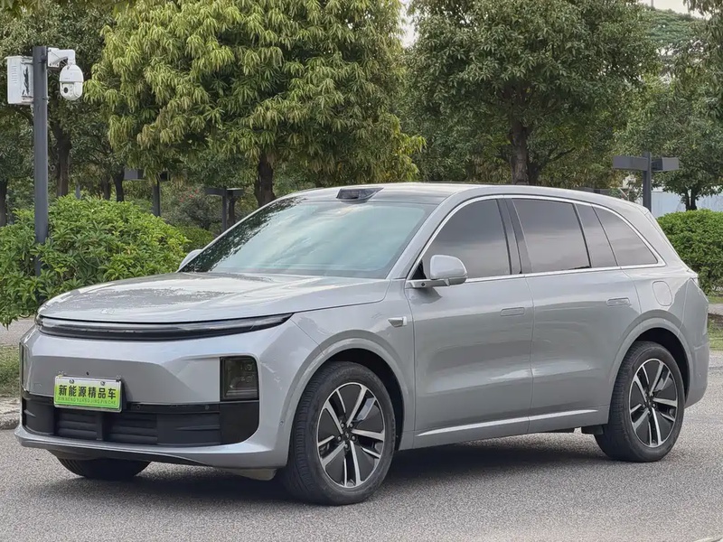 Li Auto L6