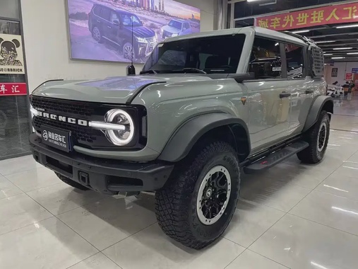 Ford Bronco 2024