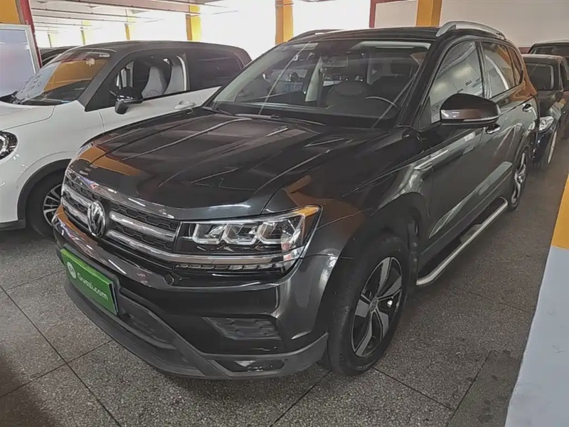 Volkswagen Tharu