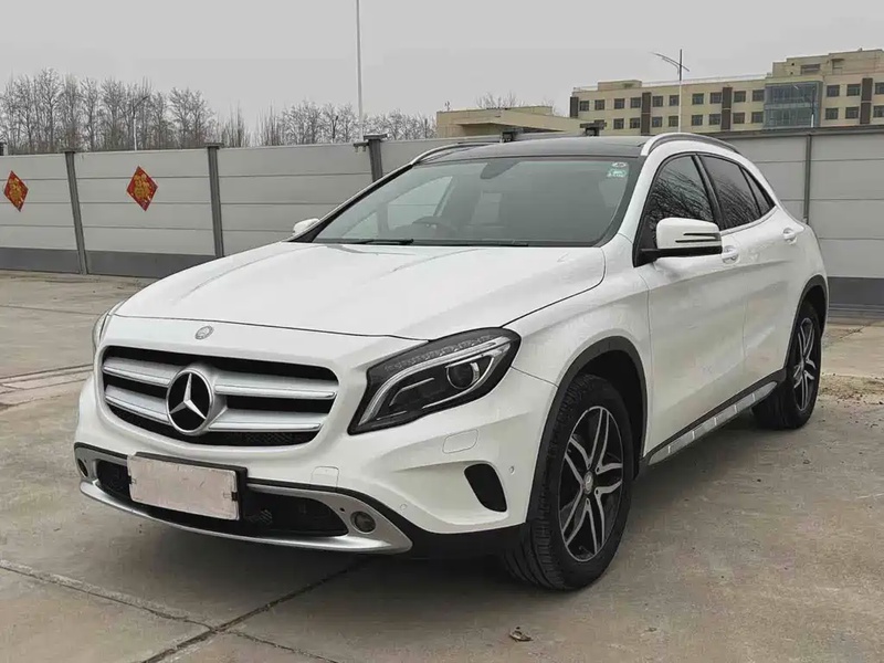 Mercedes-Benz GLA-Class