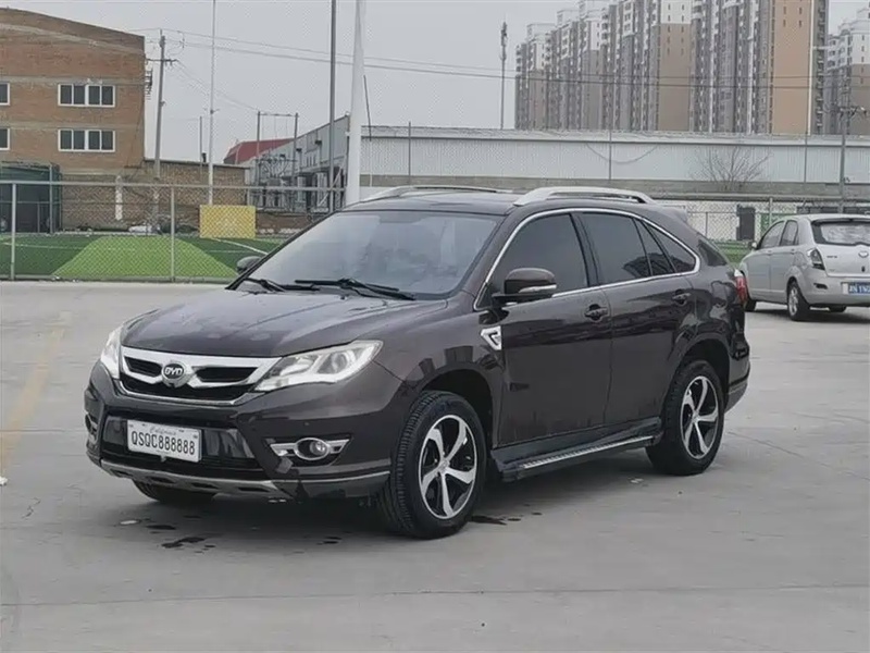 BYD S7