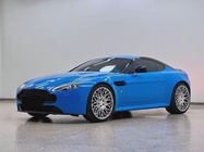 Aston Martin Vantage 2012
