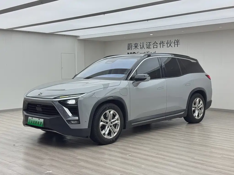 NIO ES8