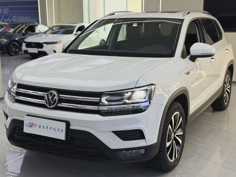Volkswagen Tharu