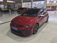 Volkswagen Golf 2025