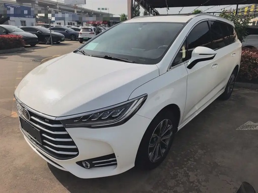 BYD MAX 2019