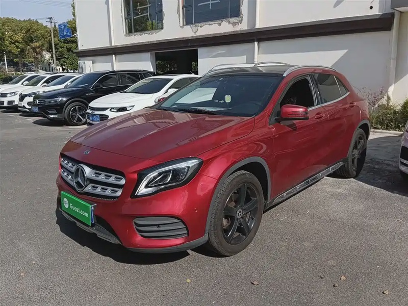 Mercedes-Benz GLA-Class