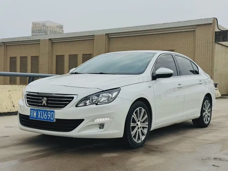 Peugeot 408